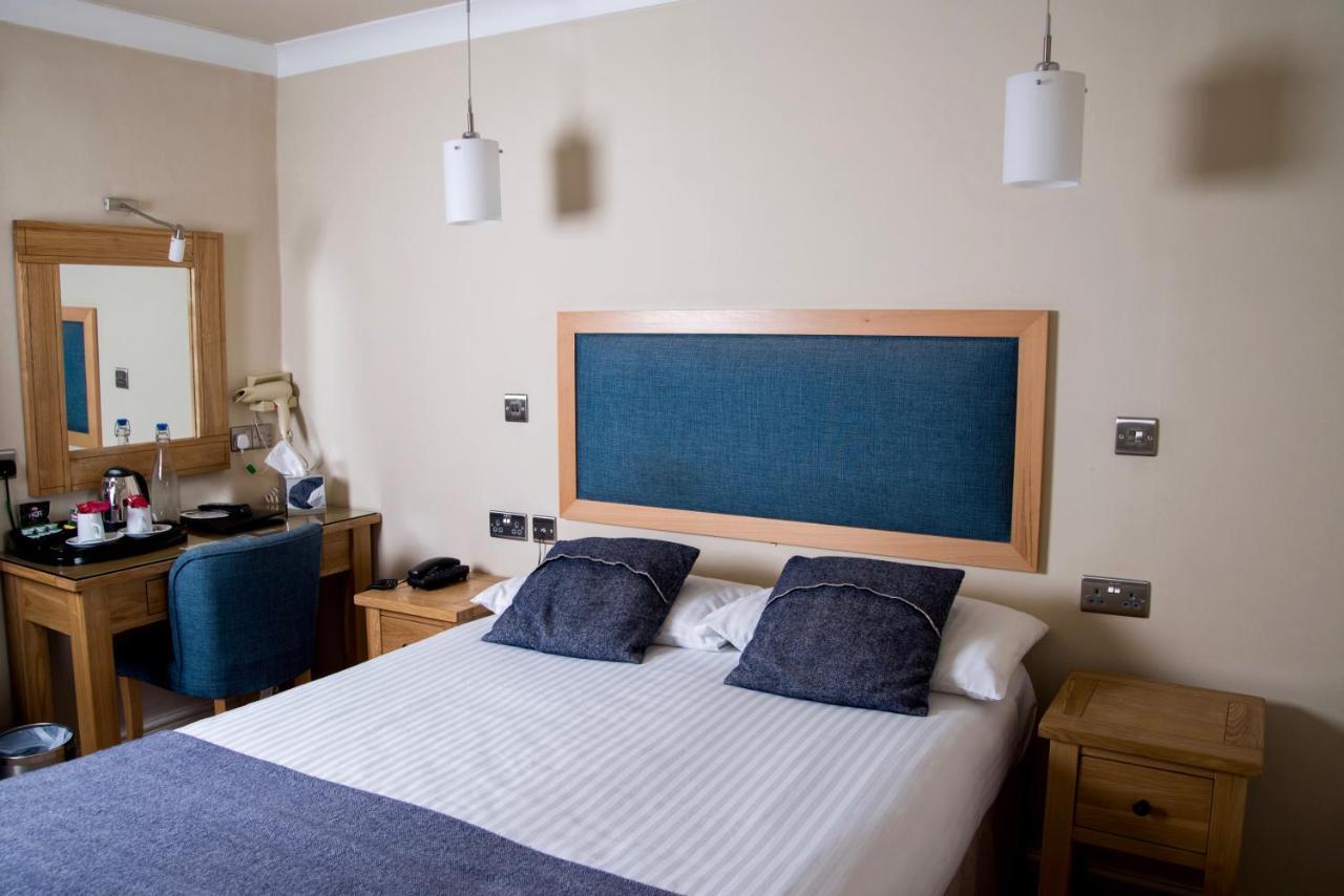 Gwesty'R Emlyn Hotel Ньюкасл Емлин Экстерьер фото